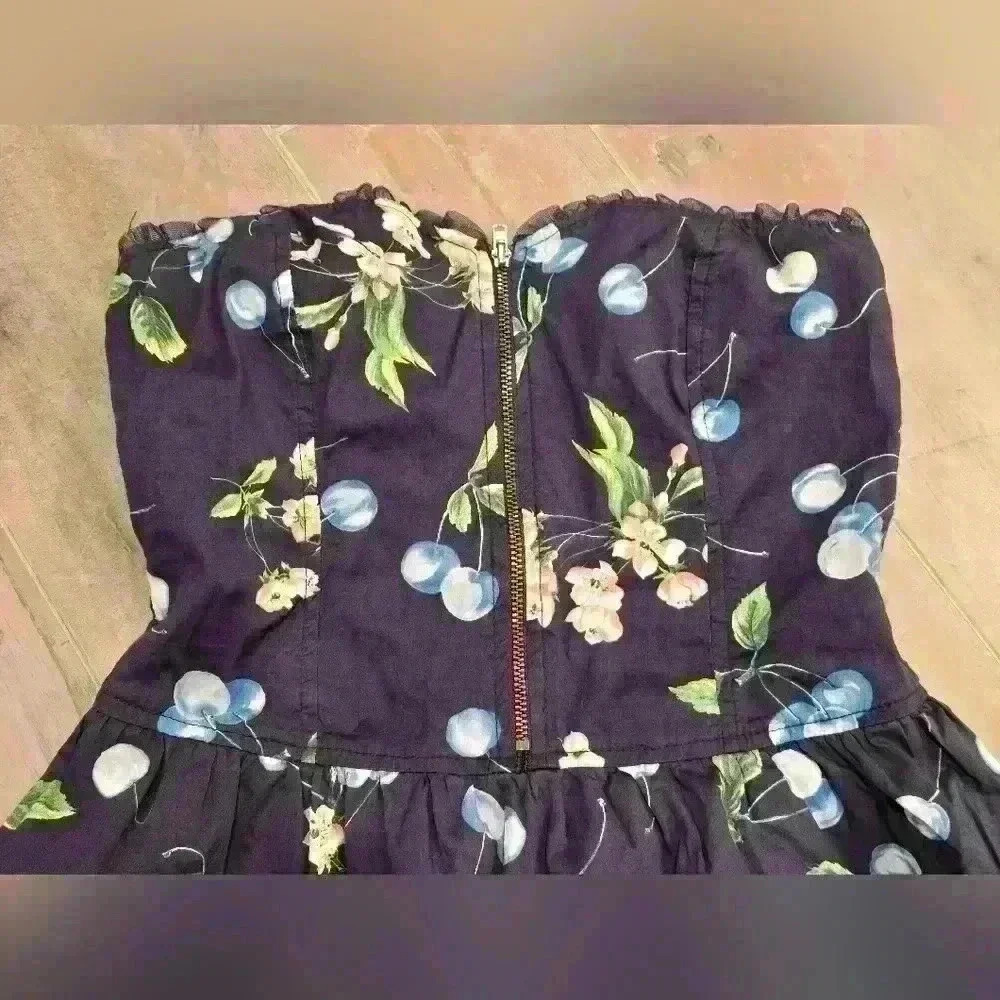 Bershka Strapless Dess - Picture 4 of 7